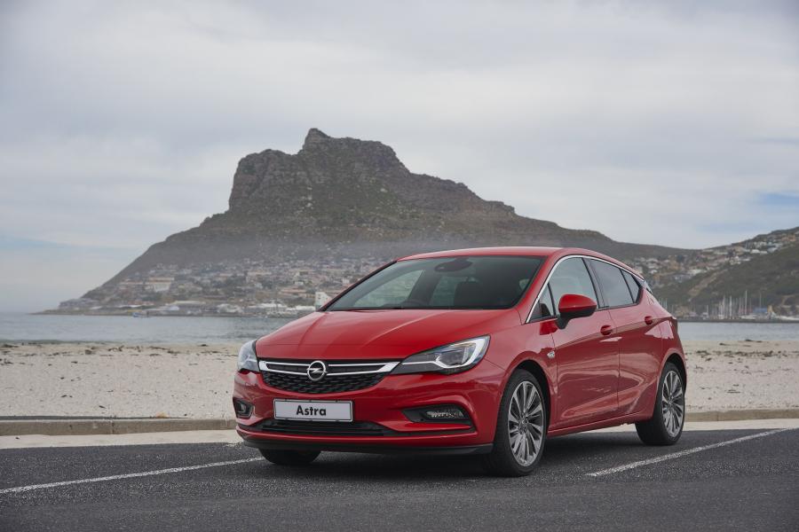  Opel Astra 2016 года  (ZA) (фото 11 из 40)